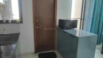 Kitchen Image of 2000 Sq.ft 3 BHK Apartment / Flat for rent in Tulsi Shyam Saanvi, Chandkheda Ahmedabad for Rs. 42000