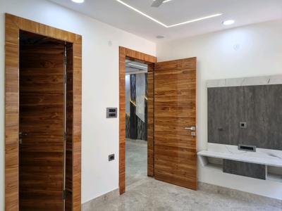 Bedroom Image of 1100 Sq.ft 3 BHK Builder Floor for sale in Tagore Garden Extension New Delhi for Rs. 29000000