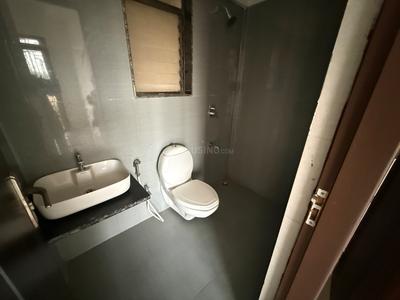 Bathroom Image of 800 Sq.ft 2 BHK Apartment / Flat for rent in Regency Anantam Phase II, Dombivli East Thane for Rs. 25000