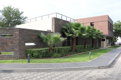 Image of 2650 Sq.ft 3 BHK Apartment / Flat for sale in Kumar Princetown Royal, Mohammed Wadi, Pune for Rs. 21500000