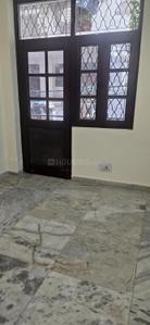 Bedroom Image of 900 Sq.ft 3 BHK Apartment / Flat for rent in Khirki Extension New Delhi for Rs. 28000