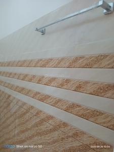 Bathroom Image of 700 Sq.ft 2 BHK Builder Floor for rent in Kumhrar Patna for Rs. 7000