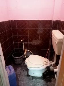 Bathroom Image of 1100 Sq.ft 2 BHK Independent House for rent in Ganeshguri Guwahati for Rs. 12000
