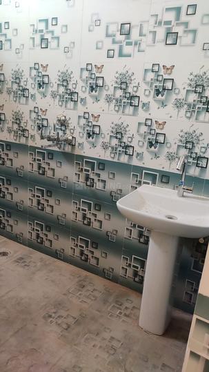 Sector 1, Gomti Nagar Extension Bathroom 1