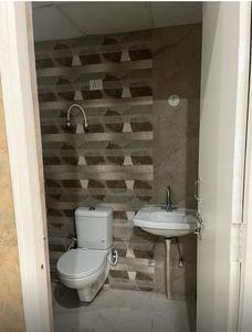 Bathroom Image of 850 Sq.ft 3 BHK Apartment / Flat for sale in Adore Ananda, Sector 64 Faridabad for Rs. 5800000