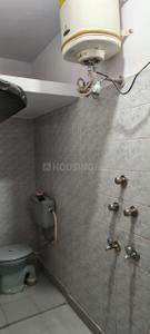 Bathroom Image of 600 Sq.ft 2 BHK Independent House for rent in Koramangala Bengaluru for Rs. 25000