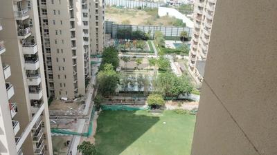 Living Room Image of 1300 Sq.ft 3 BHK Apartment / Flat for sale in BPTP Spacio, Sector 37D Gurgaon for Rs. 16000000