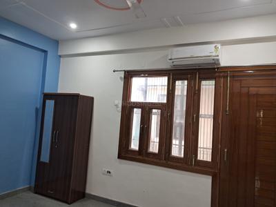 Bedroom Image of 1200 Sq.ft 2 BHK Builder Floor for rent in Beta II Greater Noida for Rs. 25000