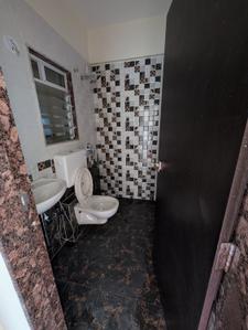Bathroom Image of 418 Sq.ft 1 BHK Apartment / Flat for rent in Thane West Thane for Rs. 25000