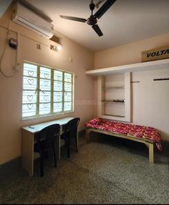 Bedroom Image of Mahi Boy's Hostel  in Digha Ghat, Patna