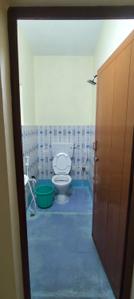 Bathroom Image of 1100 Sq.ft 2 BHK Apartment / Flat for rent in Ambattur Chennai for Rs. 20000
