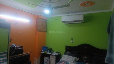 Bedroom Image of 900 Sq.ft 3 BHK Builder Floor for sale in Dwarka Mor New Delhi for Rs. 4300000