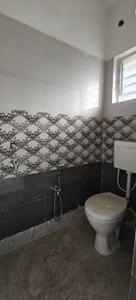 Bathroom Image of 880 Sq.ft 3 BHK Apartment / Flat for sale in Behala Kolkata for Rs. 3600000