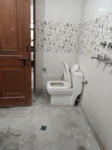 Image of 700 Sq.ft 2 BHK Builder Floor for rent in Paschim Vihar, New Delhi for Rs. 30000