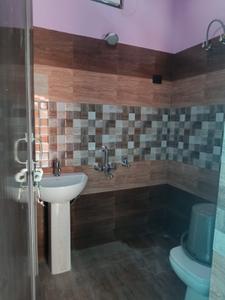 Bathroom Image of 2300 Sq.ft 4 BHK Villa for rent in Ansal Palm Ville, Sushant Golf City Lucknow for Rs. 65000