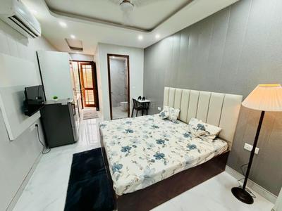 1 RK Studio