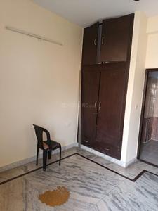 Bedroom Image of 1750 Sq.ft 3 BHK Builder Floor for rent in Sector 71 Noida for Rs. 32000