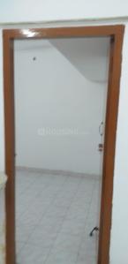 Hall Image of 735 Sq.ft 2 BHK Apartment / Flat for rent in  Prashanth Manor, Vadapalani Chennai for Rs. 15000