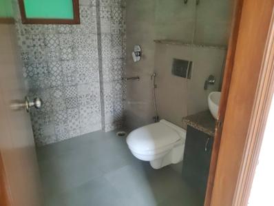 Image of 2450 Sq.ft 3 BHK Builder Floor for sale in Sector 46, Gurgaon for Rs. 27000000
