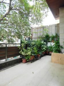 Balcony Image of 2000 Sq.ft 3 BHK Builder Floor for sale in Safdarjung Enclave New Delhi for Rs. 50000000