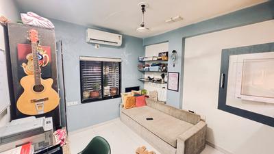 Bedroom Image of 945 Sq.ft 2 BHK Apartment / Flat for sale in Simandhar Enclave, Ghatlodiya Ahmedabad for Rs. 5800000