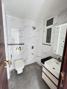 Bathroom Image of 1544 Sq.ft 3 BHK Apartment / Flat for sale in Smartworld Orchard, Sector 61 Gurgaon for Rs. 23900000
