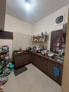 Kitchen Image of 600 Sq.ft 2 BHK Apartment / Flat for rent in Halasuru Bengaluru for Rs. 26000