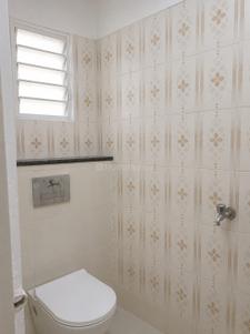 Bathroom Image of 600 Sq.ft 2 BHK Apartment / Flat for sale in Trilanga Bhopal for Rs. 2200000