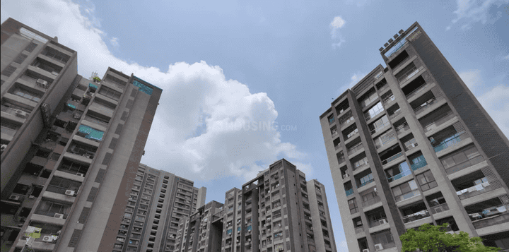 JP Iscon Platinum Main Image 1