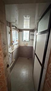 Bathroom Image of 700 Sq.ft 1 BHK Apartment / Flat for rent in Dombivli East Thane for Rs. 13000