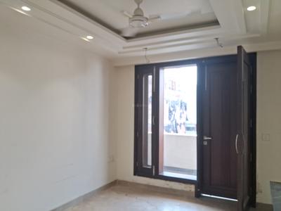 Bedroom Image of 1350 Sq.ft 3 BHK Builder Floor for rent in Paschim Vihar New Delhi for Rs. 50000