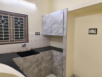 Kitchen Image of 625 Sq.ft 1 BHK Apartment / Flat for rent in Andalpuram Madurai for Rs. 11000