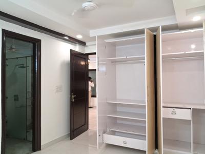 Bedroom Image of 2700 Sq.ft 4 BHK Builder Floor for sale in Paschim Vihar New Delhi for Rs. 40000000