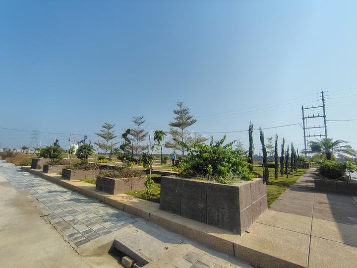 Kanadiya Main Image 1