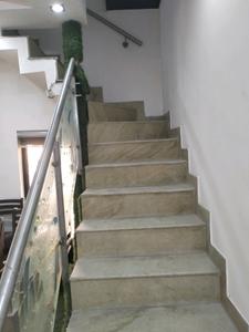 Staircase Image of 2000 Sq.ft 5 BHK Apartment / Flat for sale in KG-III New Delhi for Rs. 22500000