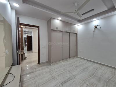 Bedroom Image of 1000 Sq.ft 2 BHK Builder Floor for rent in Ramesh Nagar New Delhi for Rs. 40000