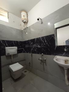 Bathroom Image of 695 Sq.ft 1 BHK Apartment / Flat for rent in Scheme No 113 Indore for Rs. 19999