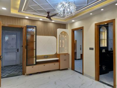 Living Room Image of 950 Sq.ft 3 BHK Apartment / Flat for sale in Saarthi Estonia Homes by Saarthi Properties And Builder, Uttam Nagar New Delhi for Rs. 8100000