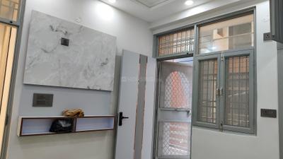 Bedroom Image of 1050 Sq.ft 3.5 BHK Builder Floor for sale in Mahavir Enclave New Delhi for Rs. 6700000