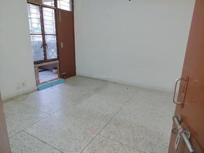 Bedroom Image of 2200 Sq.ft 3 BHK Apartment / Flat for rent in Sector 18 Dwarka New Delhi for Rs. 41000