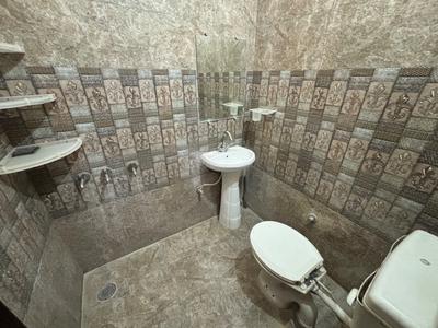 Bathroom Image of 900 Sq.ft 2 BHK Builder Floor for rent in Shaheed Bhagat Singh Nagar Ludhiana for Rs. 15000