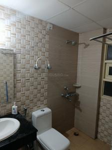 Bathroom Image of 1250 Sq.ft 2 BHK Apartment / Flat for rent in AWHO Vay Sector 8B G, Vrindavan Yojana Lucknow for Rs. 26000
