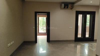Bedroom Image of 5500 Sq.ft 6 BHK Independent House for rent in New Friends Colony New Delhi for Rs. 700000