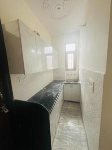 Kitchen Image of Easy Living in Shalimar Bagh, New Delhi