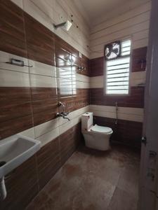Bathroom Image of 1000 Sq.ft 3 BHK Apartment / Flat for sale in Sector 105 Gurgaon for Rs. 4700000