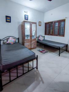 Bedroom Image of Avira Girls Pg in Chanakyapuri, Ahmedabad