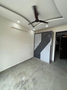 Bedroom Image of 720 Sq.ft 2 BHK Builder Floor for rent in Shalimar Bagh New Delhi for Rs. 27500