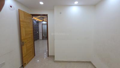 Bedroom Image of 585 Sq.ft 2 BHK Builder Floor for sale in Laxmi Nagar New Delhi for Rs. 5500000