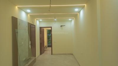 Living Room Image of 750 Sq.ft 2 BHK Builder Floor for sale in Pitampura New Delhi for Rs. 13500000