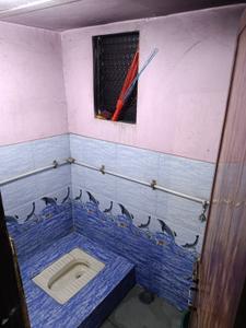 Bathroom Image of 270 Sq.ft 1 RK Independent House for rent in Thane West Thane for Rs. 9000